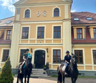 Ryman Hotel | Pałac w Rymaniu