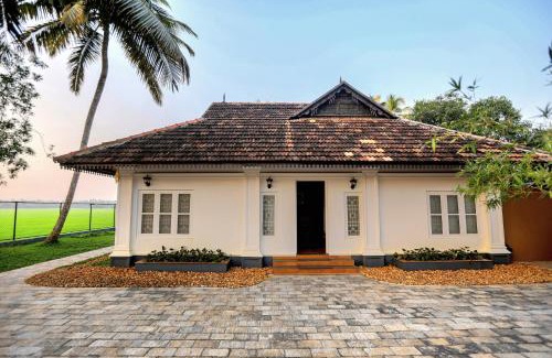 Kumarakom Villa | Paadam by the backwaters
