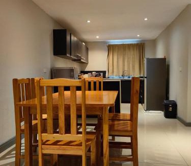 Martintar House | Pacific FairPrice Private room, shared kitchen