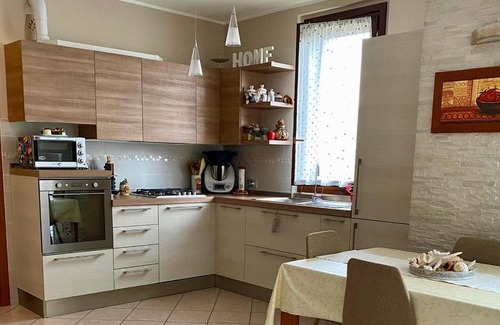 San Giuliano Milanese Apartment | Pacy - Park City Home