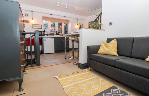 East Farleigh Cottage | PADDOCK VIEW, romantic, with a garden in Maidstone