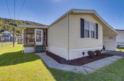 Paden City House | Paden City Home Near Ohio River!