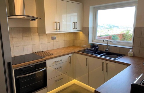 St. Michaels Cottage | Paignton View is a 3-bedroom house sleeping up to 6 guests.
