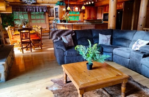 Harpers Ferry Cabin | Paint Creek Lodge . 5 Bedroom A-Frame Log Cabin W/Hot Tub & Swimming Pond