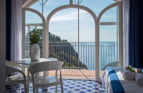 Pontone Bed & Breakfast | Palazzo San Giovanni Resort, 10 charming apartments on the Amalfi Coast