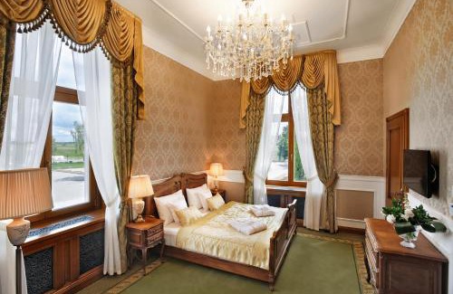 Mortegi Hotel | Palac Mortegi Hotel & SPA- Restauracja Szlachecka, SPA, Basen, Sauny, Jazda Konna, Mini Zoo- Luksus, Relaks i Przyroda w jednym!