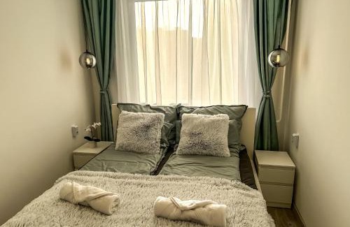 Szekesfehervar Apartment | Palace City Apartman,T8, AC, Klima