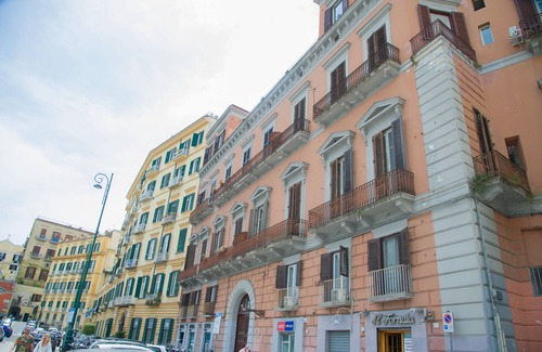 Mergellina Apartment | Palace of the Gulf/Mergellina (Ischia)