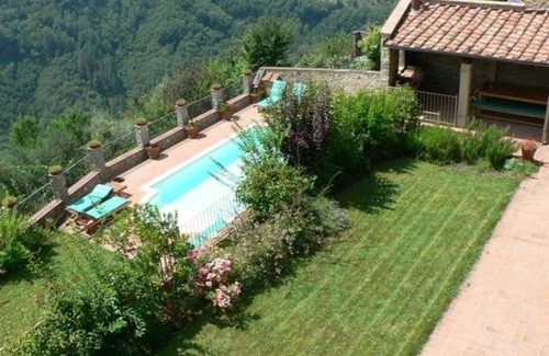 Lugliano Apartment | Palazzo D'arcato by PosarelliVillas