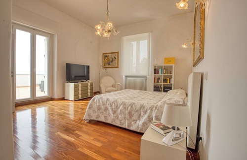 Civitavecchia House | Palazzo Podestà