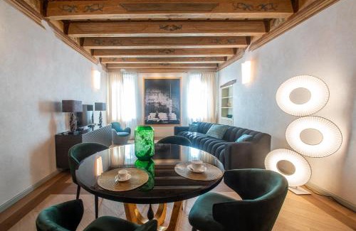Citta Antica Apartment | Palazzo Reggiani - Lorenzo De Medici