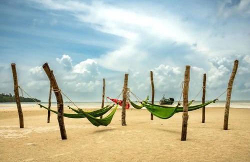 Koh Rong Resort | Palm Beach Bungalow Resort