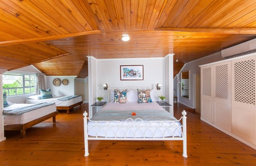 Grand Anse Hotel | Palm Beach Hotel