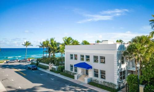 Palm Beach Apartment | Palm Beachfront Luxury Condo