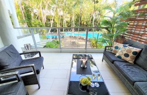 Palm Cove Apartment | Palm Cove Beach Apartment