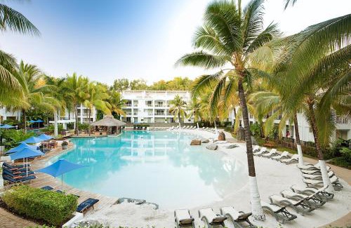 Palm Cove Apartment | Palm Cove Paradise - Couples spa beach getaway