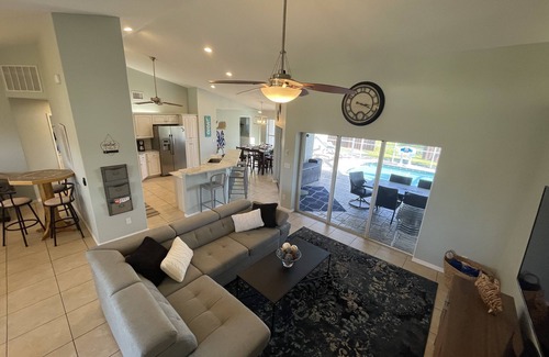 Jacarandas House | Palm Tree Place-Pool-Game area-Perfect for families and close to golf courses!