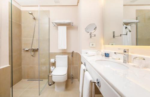 Catedral Hotel | Palmaroga Hotel Asuncion, Tapestry Collection by Hilton