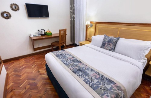 Murang'a Hotel | Palmera Gardens
