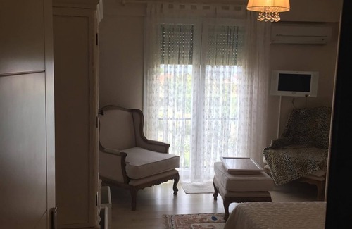 Karaburun Hotel | PALMİYE PANSİYON