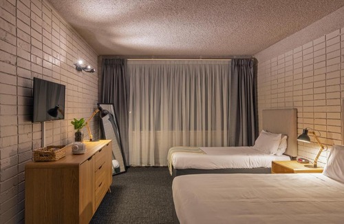Greenacre Hotel | Palms Hotel