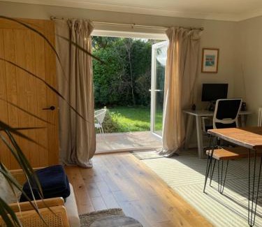 Lydstep House | Palms - spacious, 3 bedroom, pet friendly, family holiday home