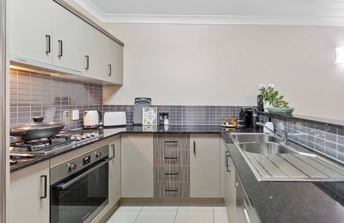 Westcourt Apartment | Palmview Heights - 9 Pools, BBQ & Gym