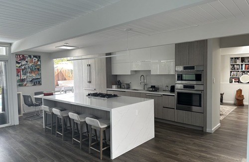 Palo Alto House | Palo Alto Furnished Eichler Mid Century House with pool