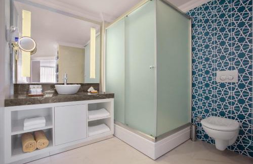 Kusadasi City Centre Hotel | Paloma Marina Suites - Adult Only
