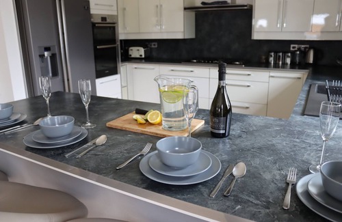 Ferndown House | Pamper house holiday home and annex