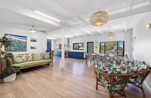 Emerald Beach House | Pandanus At Emerald, Steps to Beach, Restaurants, Village