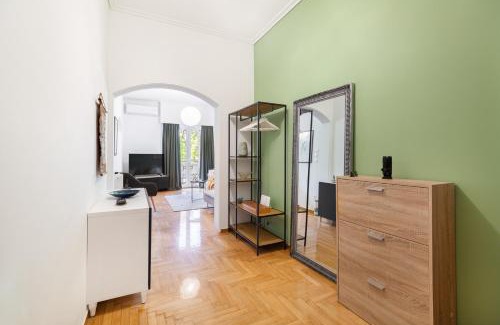 Pangrati Apartment | Pangrati Gardens Apartment by Athenian Keys