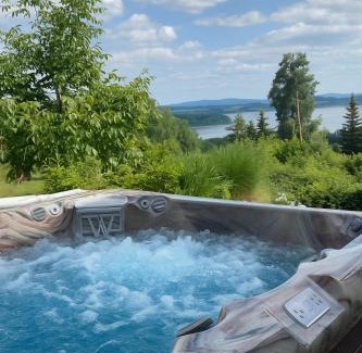 Karlovy Dvory Resort | Panorama House Lipno