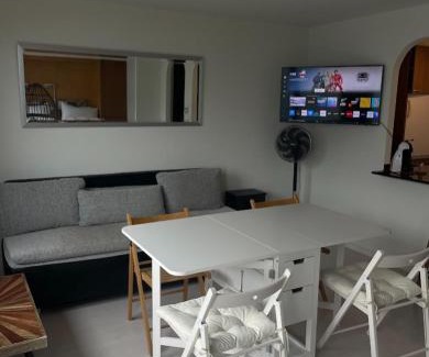 Ruetli Apartment | Panorama Lakeside Retreat Seelisberg