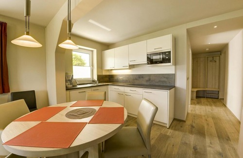 Drobollach am Faakersee Bed & Breakfast | Panoramasuite mit Seeblick - Typ PS - Seepark Drobollach