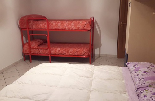 Montan-Angelin-Arensod Apartment | panoramic apartment in a cottage with green area