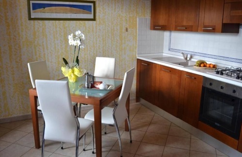 Pancole Apartment | Panoramic apartment with large terrace overlooking the sea, pets allowed.