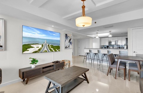 South Padre Island Apartment | Panoramic Island View! NEW 1 BR spacious condo in beachfront resort