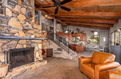 Mariposa Cabin | Panoramic view Cabin on 122 acre ranch with private pool and hot tub