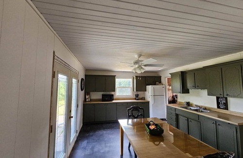 Neillsville Cottage | Papa Opelt's Rustic Cozy Cottage