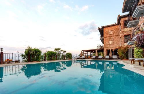 Altinoluk Hotel | Papazlıkhan Hotel