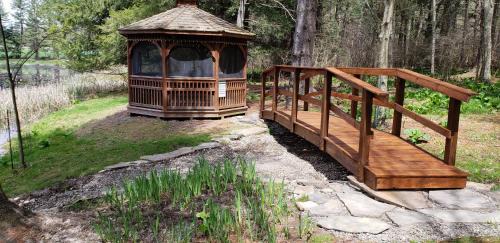 Huntington Mills Bed & Breakfast | Paper Mill Pines Bed and Breakfast