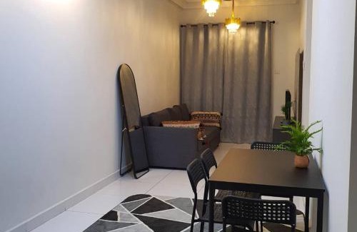 Taman Bukit Mewah Apartment | Paradigm Mall 1BR-Poolview-Netflix-WiFi by JB RelaX Homestay