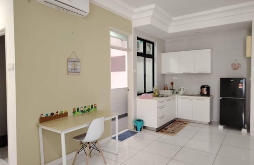 Taman Bukit Mewah Apartment | Paradigm Mall Platino 2BR 2FREE By Natol