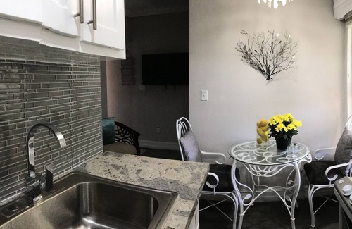 Skyline Heights House | PARADISE AWAITS YOU! 1 BEDROOM MAX 2 PEOPLE