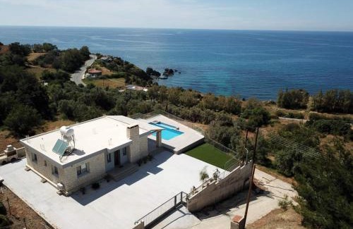 Latchi Villa | Paradise Blue Villa