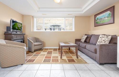 Lethbridge Apartment | Paradise Canyon Golf Resort - Luxury Condo M409