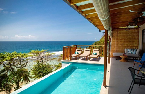 Anse Royale Ski Chalet | Paradise Chalets Yoga & Wellness