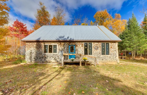 Paradise House | Paradise Cottage Trail Access Nearby