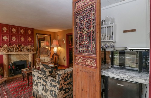 Symonds Yat Cottage | PARADISE FOUND, pet friendly, with hot tub in Symonds Yat
